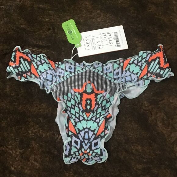 Vitamin A‎ Rio Ruffle Scoop Bikini Bottom NWT - Picture 3 of 7